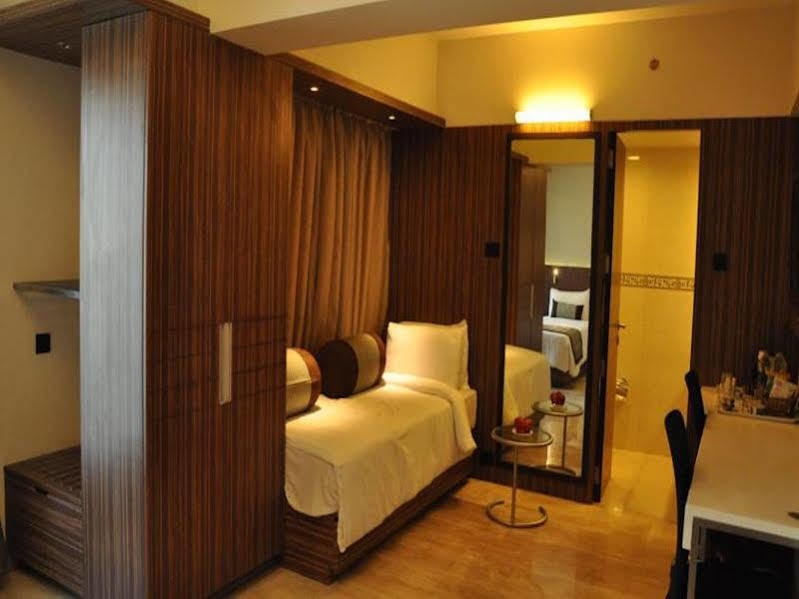 Residency Sarovar Portico Mumbai Exterior photo